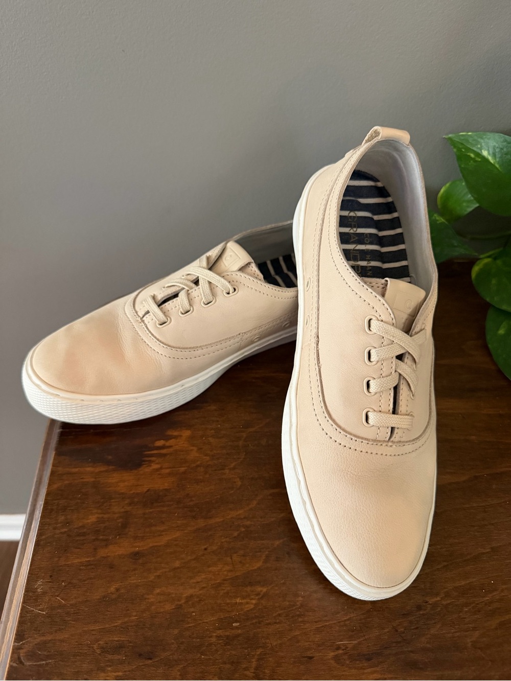 Cole Haan Women's Grandpro Beige Leather Sneakers. Size 8.5